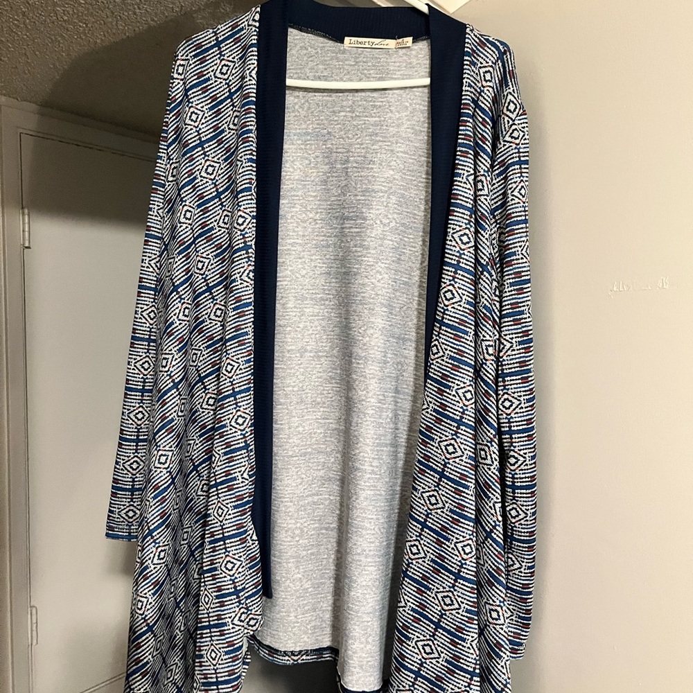 Size small.multi colored